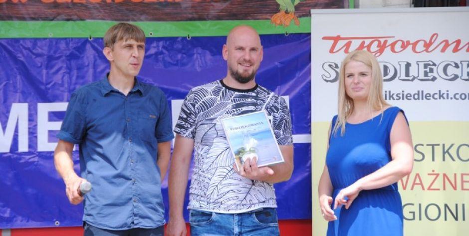 Tłumy na wystawie papug (aktualizacja)