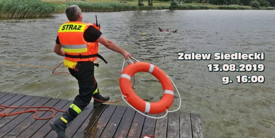 Ćwiczenia strażackie nad siedleckim zalewem