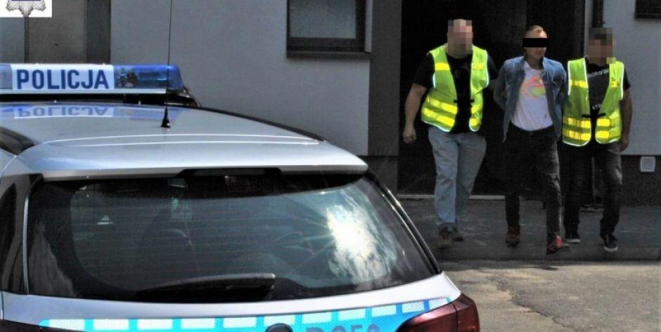 Pijany i bez prawa jazdy potrącił policjanta