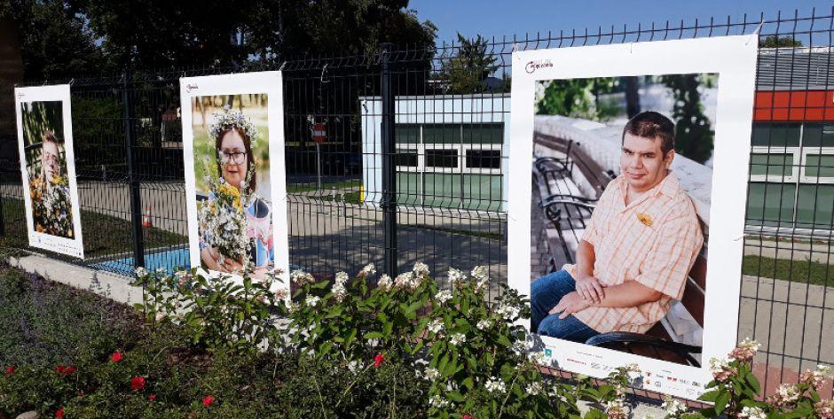 Kultura włączania  - niezwykła wystawa Karoliny Burczyk
