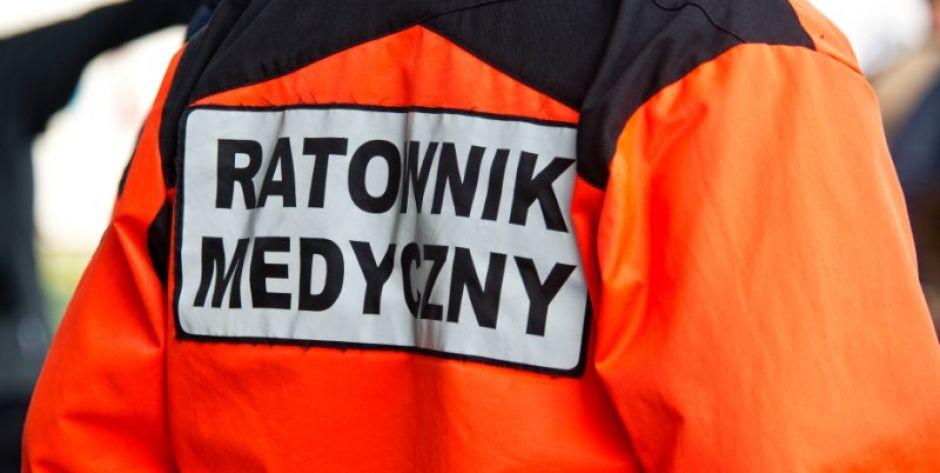 Nieszczęsliwy wypadek podczas zrywania orzechów – 54-latek był reanimowany
