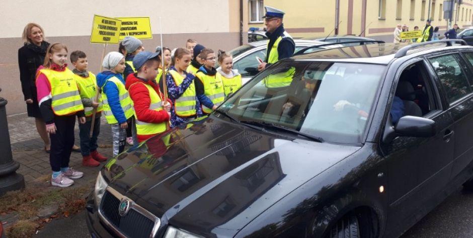 Dzieci chcą „solić” mandaty, policja na razie poucza