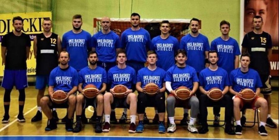 Wraca męska koszykówka. UKS Basket Siedlce zmierzy się z AZS Politechniką Warszawską