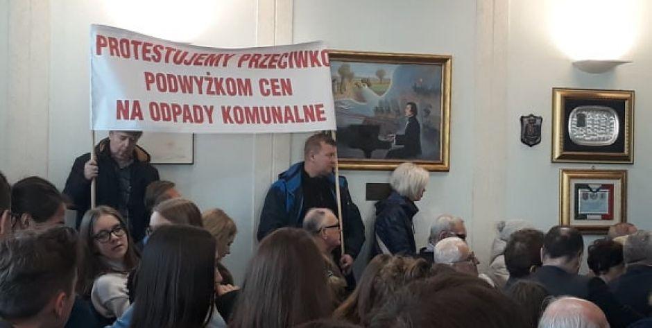 Protestowali przeciwko podwyżkom