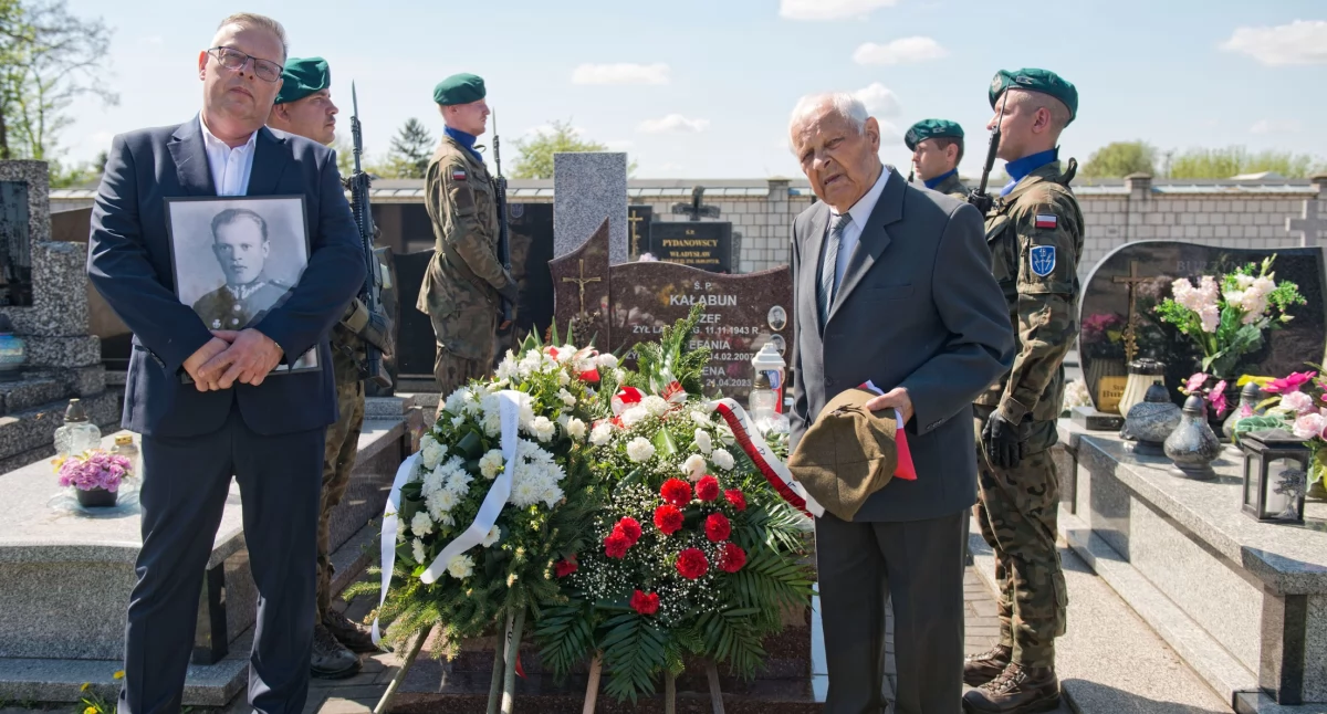 Powrót po 82 latach. Józef Kałabun spoczął w rodzinnych Siedlcach