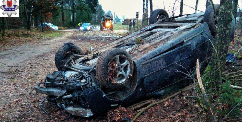 18-latek dachował audi. Był pijany i uciekł