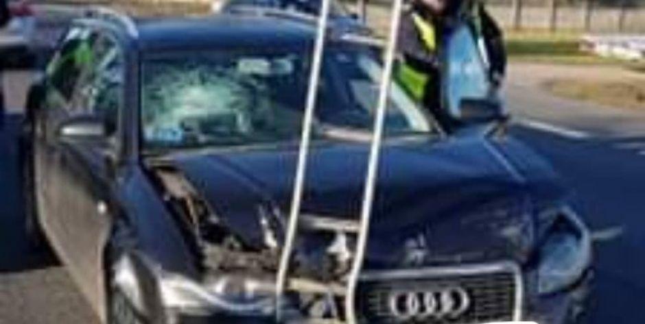 Zderzenie trzech pojazdów na DK2 w Broszkowie