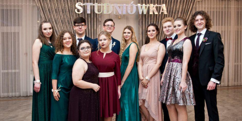 Studniówka w Katoliku