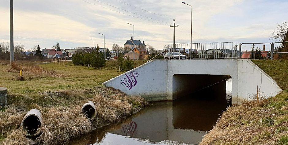 Urzędnicy oskarżyli przedsiębiorcę o kradzież wody z rzeki 