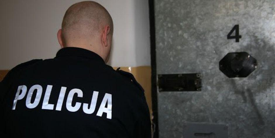 30-latka ugodziła 45-latka nożem w brzuch. Wcześniej wspólnie spożywali alkohol
