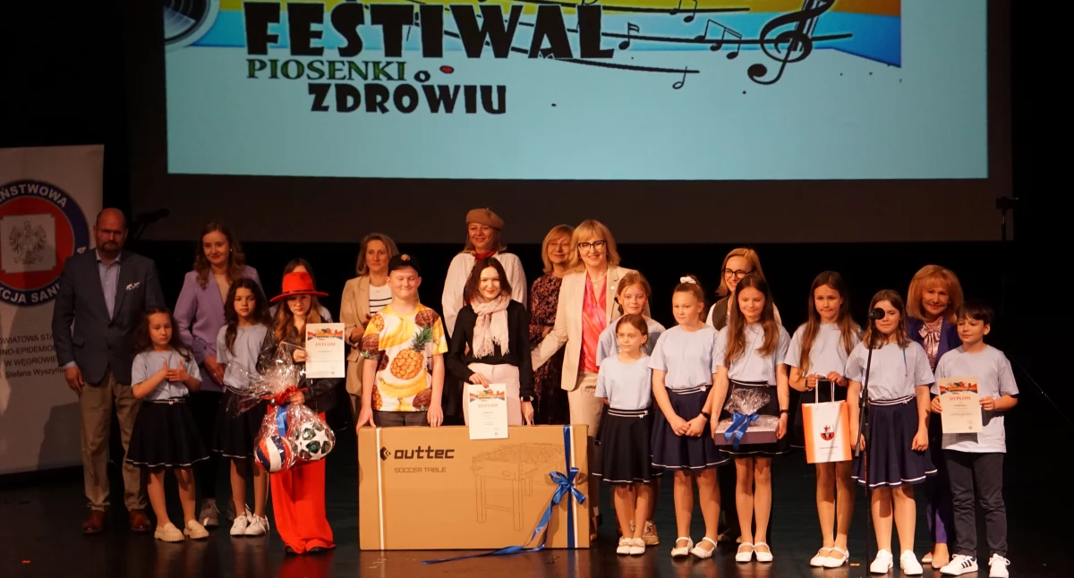 Festiwal Piosenki o Zdrowiu w Węgrowie. Śpiewali o warzywach, owocach, sporcie i szczepieniach
