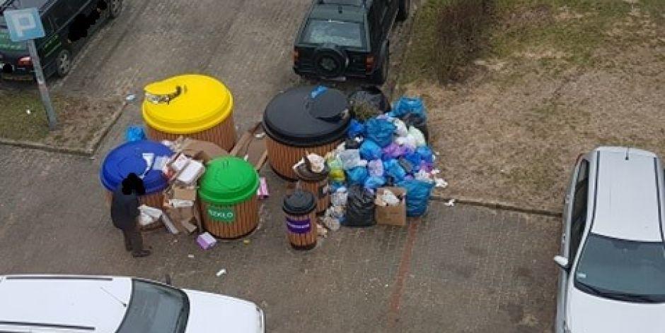 Widok na wysypisko śmieci