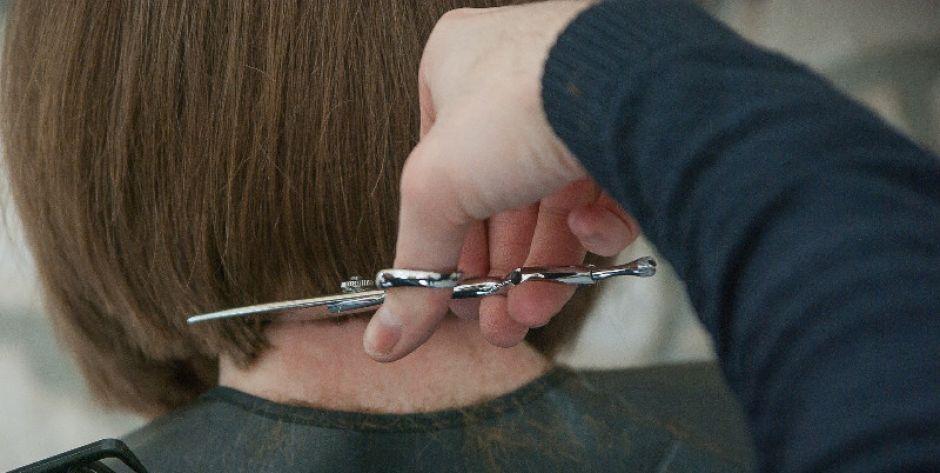 Gabinety fryzjerskie i kosmetyczne w większości zamknięte