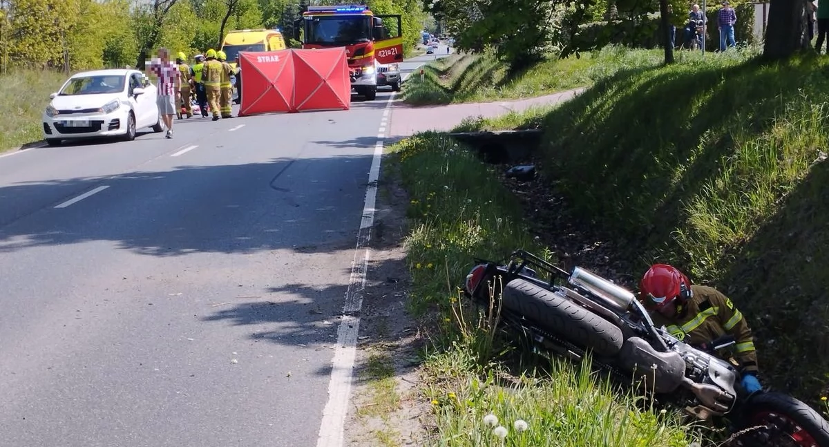 Zderzenie motocyklisty z samochodem osobowym. Kierowca jendośladu nie miał uprawnień