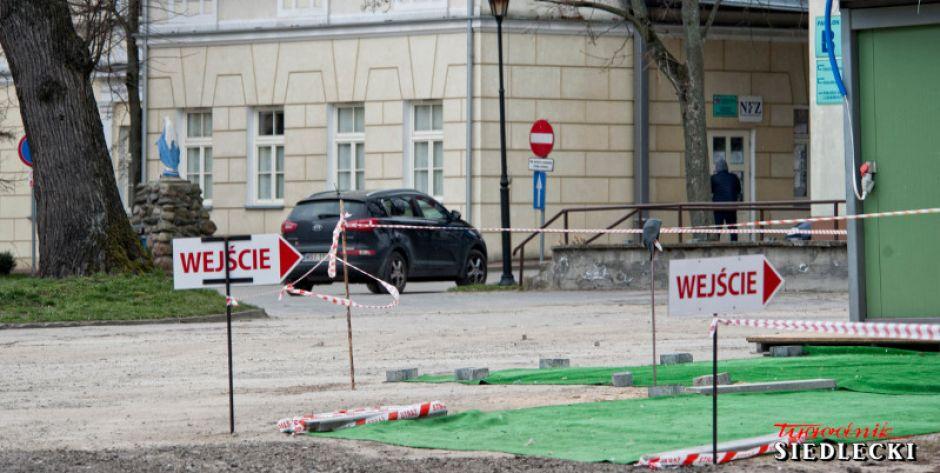 43 osoby czekają na wynik/Wszystkie dotychczasowe są ujemne 