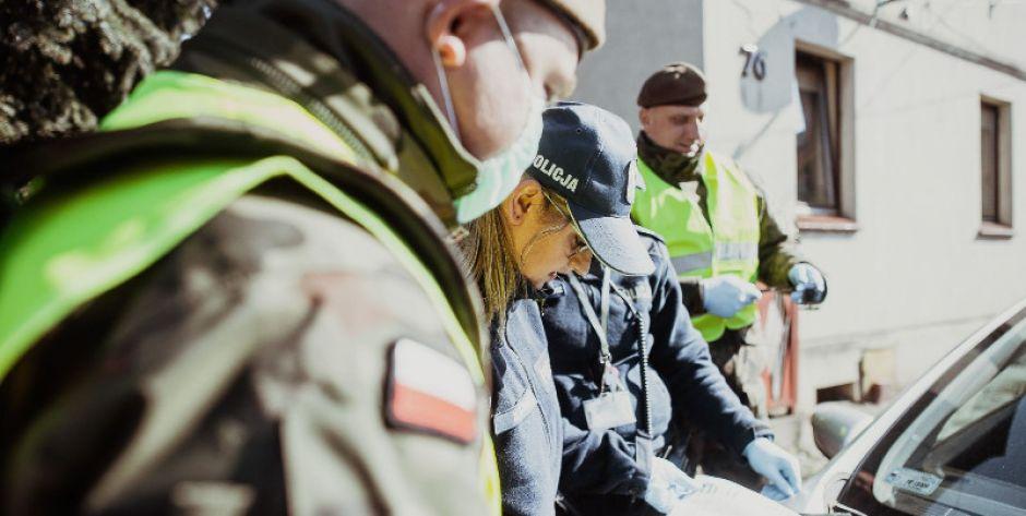 Wspólne patrole policji i terytorialsów