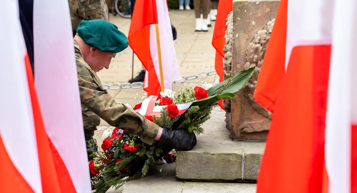 Z flagą i pamięcią. Rocznica Konstytucji 3 Maja na Skwerze Kościuszki w Siedlcach 
