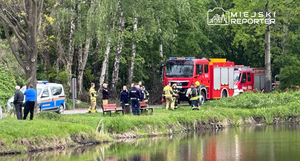 Dramatyczne chwile nad wodą – 70-latek uratowany dzięki szybkiej reakcji świadka