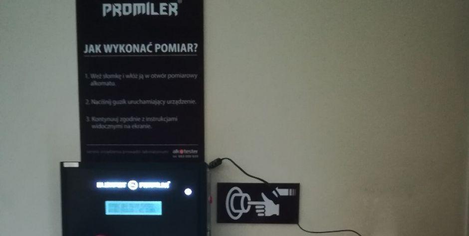 Samoobsługowy alkomat w Komendzie Policji