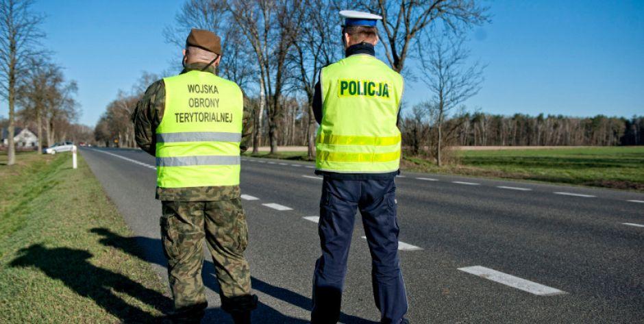Wyjazdy na święta - Będzie więcej patroli na drogach!