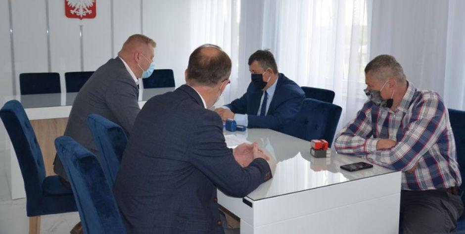Gmina Wodynie: Podpisano umowę na budowę żłobka i przedszkola