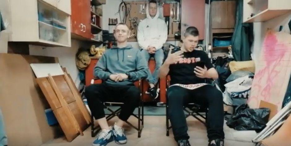 „Samochodówka” rapuje w #hot16challenge2! Posłuchaj!