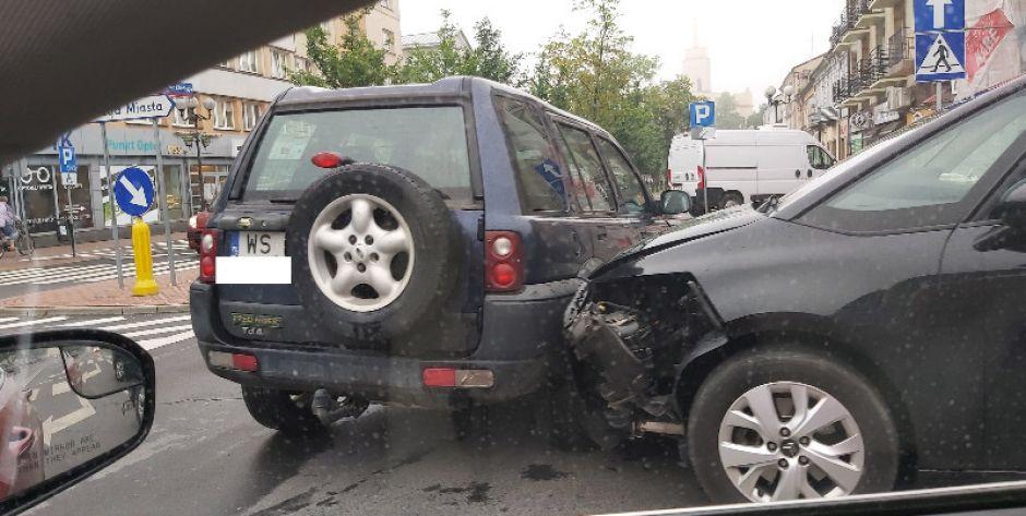 Poranne zderzenie na skrzyżowaniu
