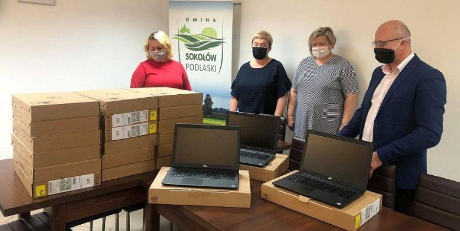 Kolejne laptopy dla gminy 