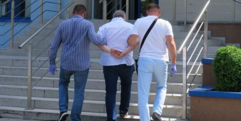 Lekarz zatrzymany za łapówki - Przyznał się do winy