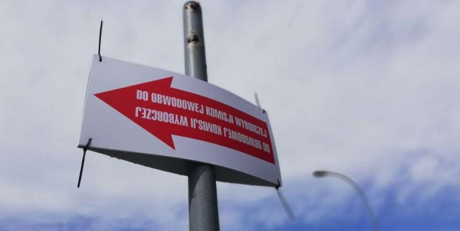 Jaka frekwencja w regionie na godz. 12?