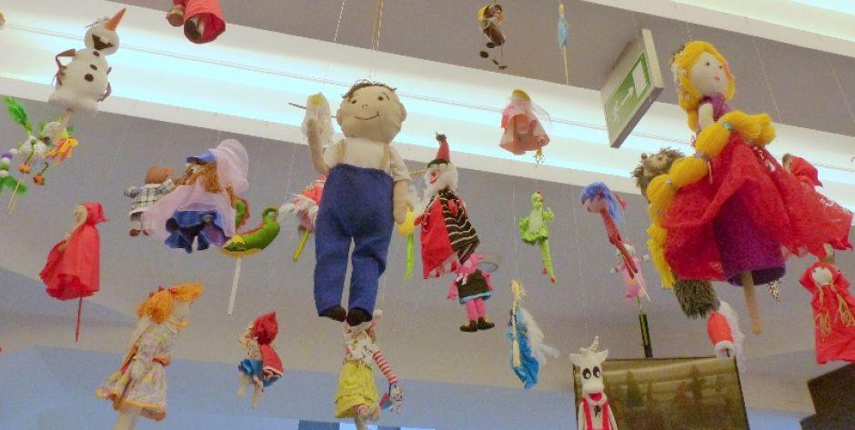 Bajkowe kukiełki, pacynki i marionetki