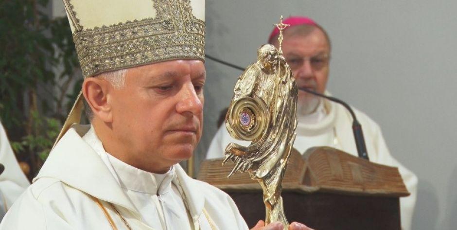 Relikwie świętego Jan Pawła II są już w klasztorze w Węgrowie