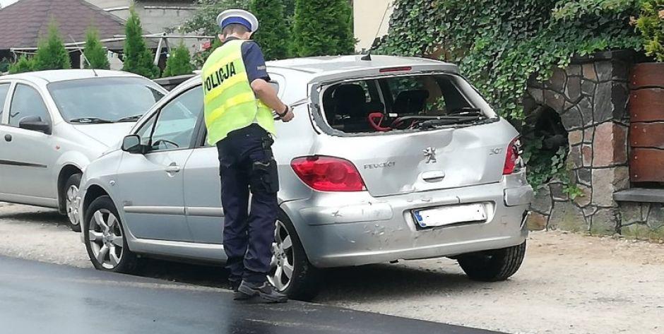 Zderzenie trzech pojazdów w Strzale