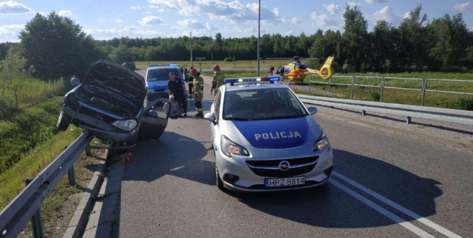 Pijany kierowca uciekał przed policją. Doszło do wypadku