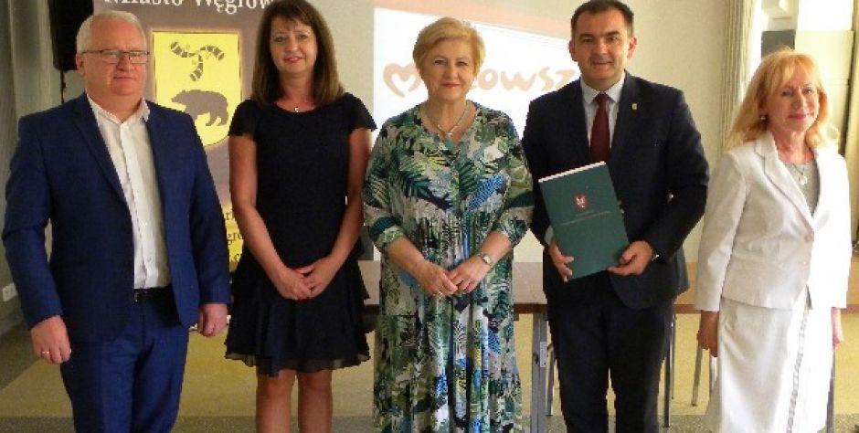 Województwo wesprze powiat i miasto