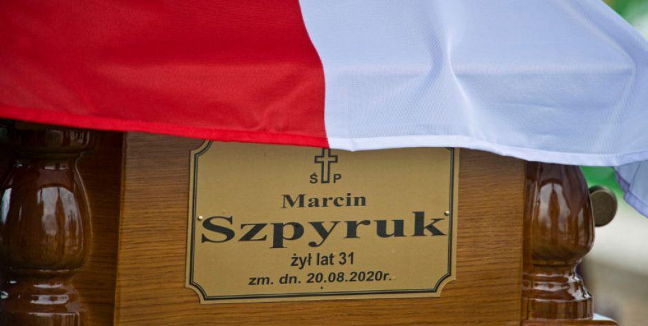 Chwała i cześć starszy sierżancie Szpyruk!