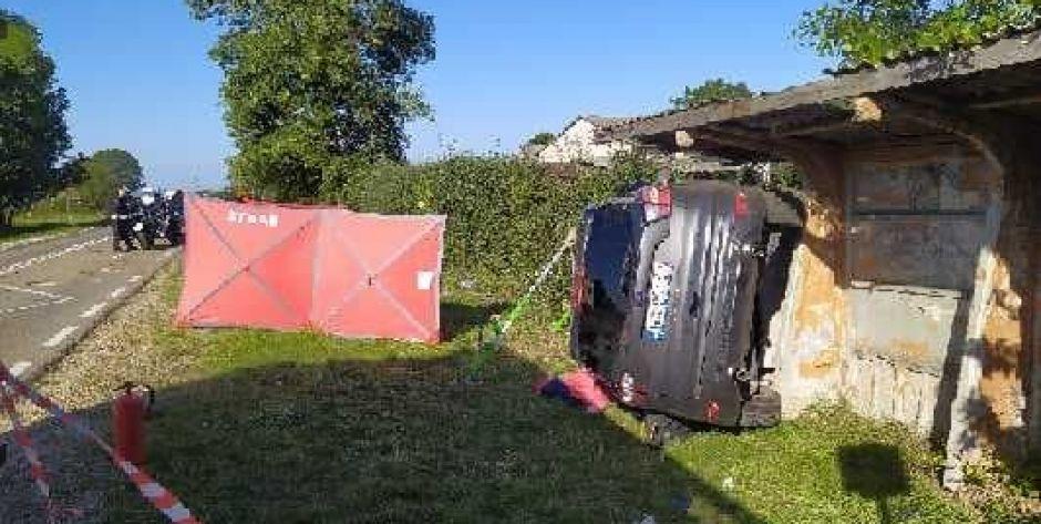 Wypadek w Głuchowie - Nie żyje kierowca!