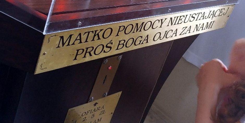 Ukradli skarbonkę z kościoła