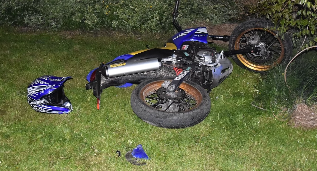 14-latek na motocyklu zderzył się z samochodem  