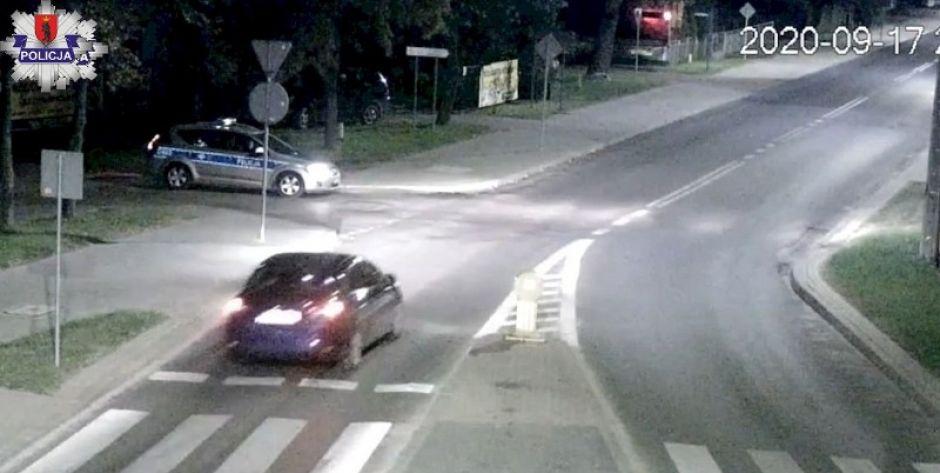 Nietrzeźwa kierująca zapomniała, że nie jest w Wielkiej Brytanii - Zobacz film!