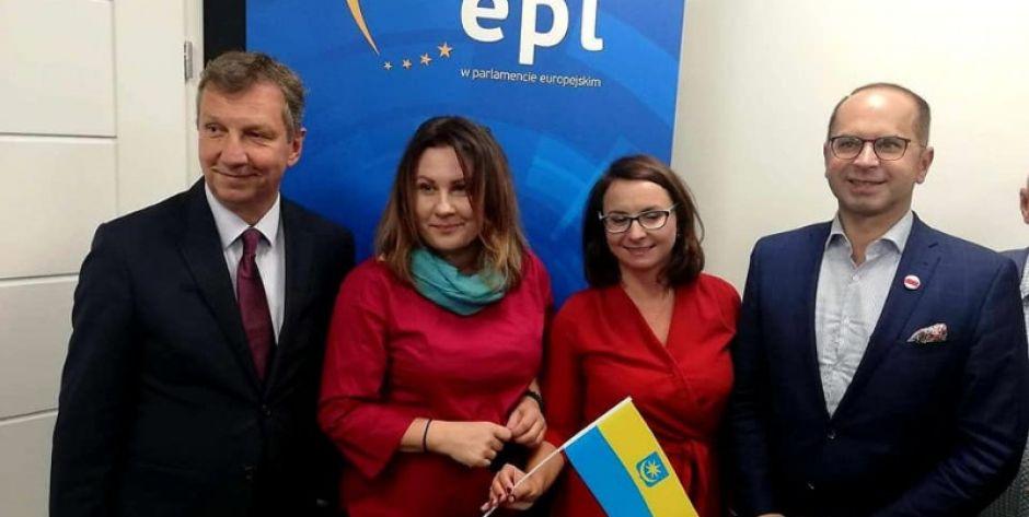 W formule plenerowej