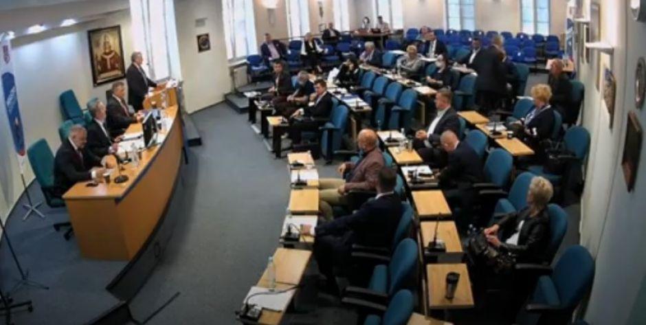 Radni nie wyrazili zgody na emisję obligacji. Skarbnik mówi o finansowym paraliżu miasta (AKTUALIZACJA)