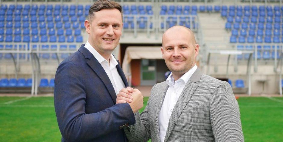 Jest dyrektor akademii piłkarskiej Pogoni Siedlce