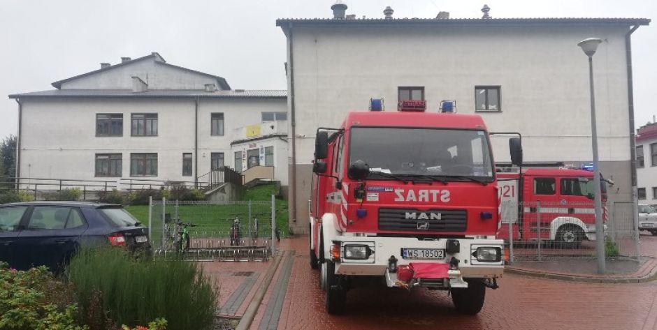 Alarm bombowy w SP nr 12