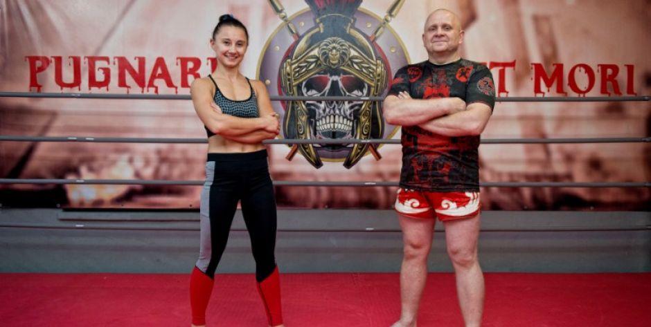 Psycholog, która lubi przyłożyć
