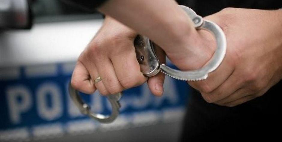 Strzelał z broni pneumatycznej do samochodu