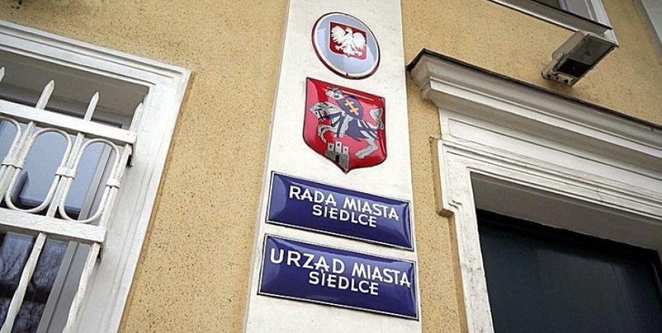 16 urzędników zakażonych, prezydent wraca do pracy