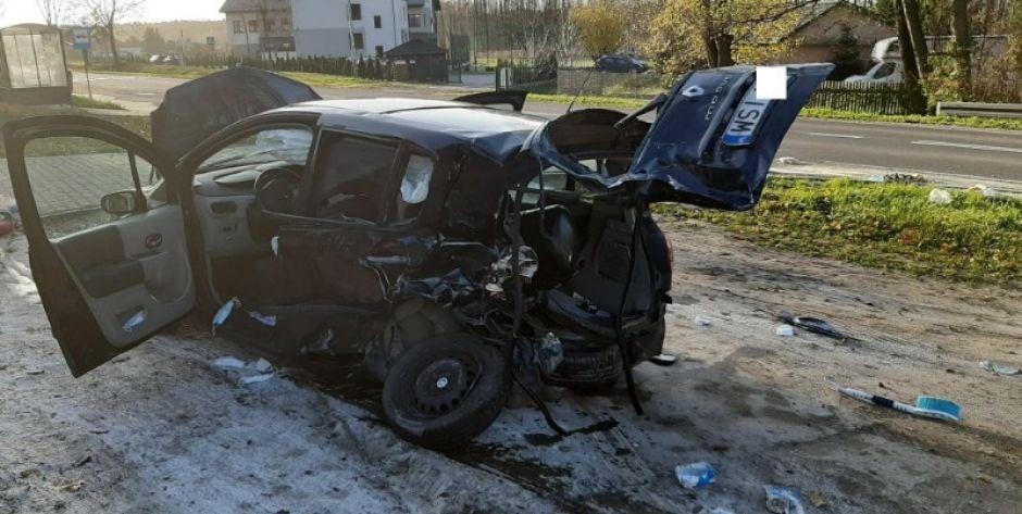 Wypadek w Gostchorzy - Osobówka zderzyła się z busem - aktualizacja