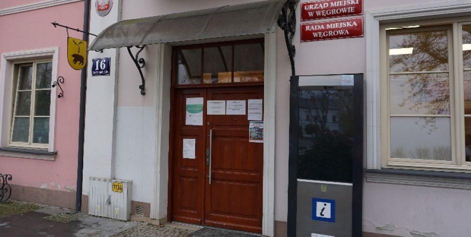 Urząd nieczynny, ale pracuje