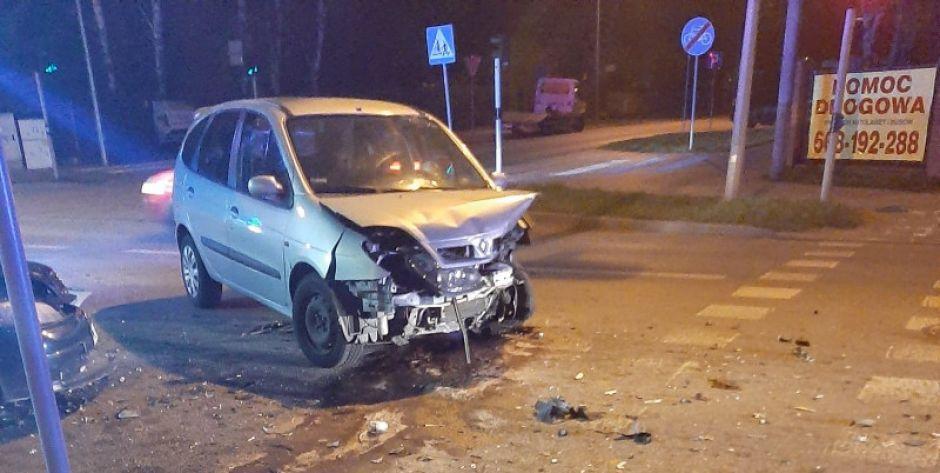 Wjechała na skrzyżowanie na czerwonym świetle